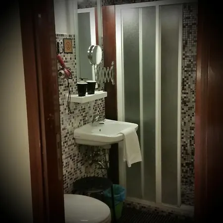 Bed & Breakfast 1964 3*